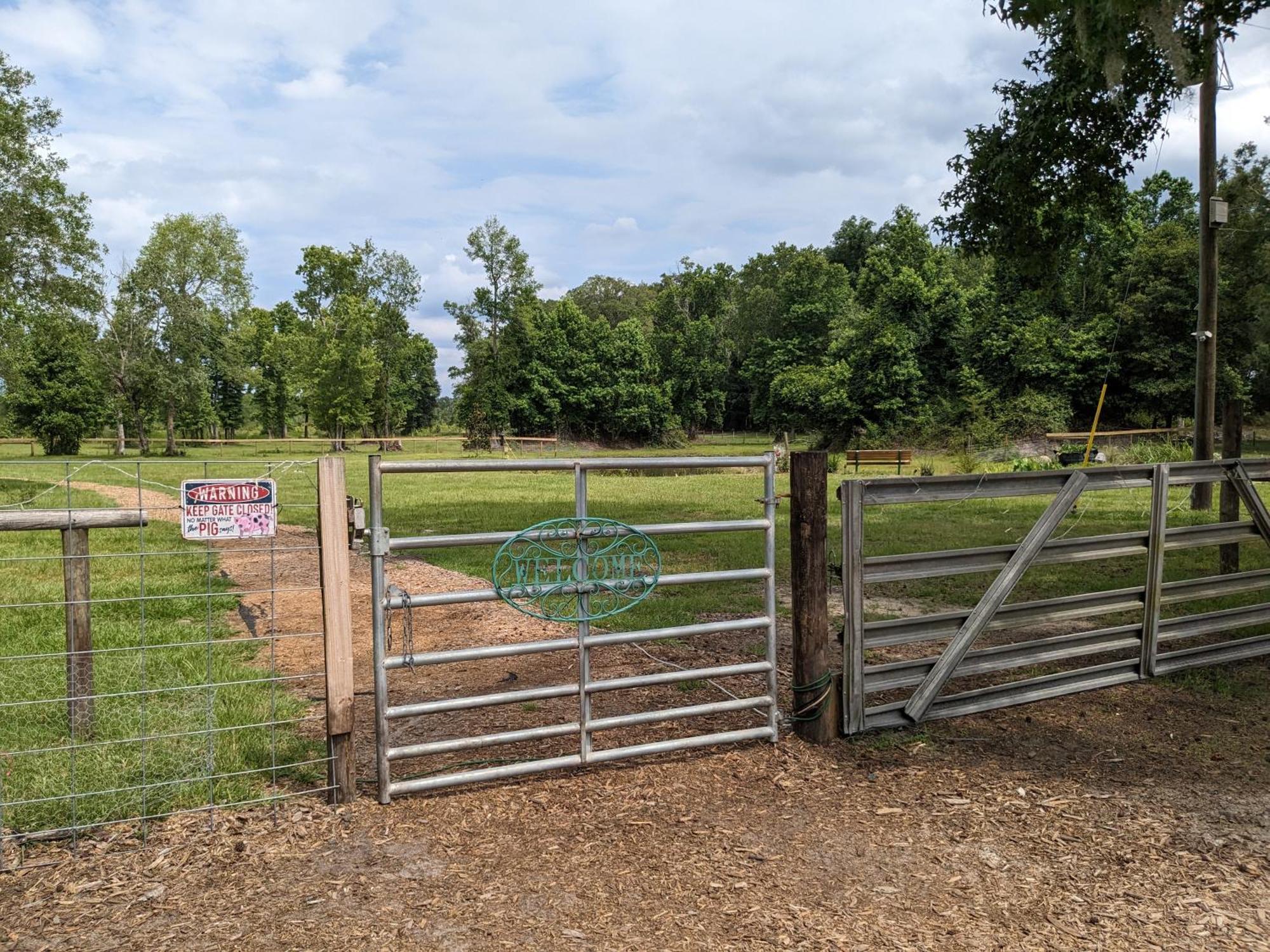 Rooterville Animal Sanctuary Melrose 외부 사진